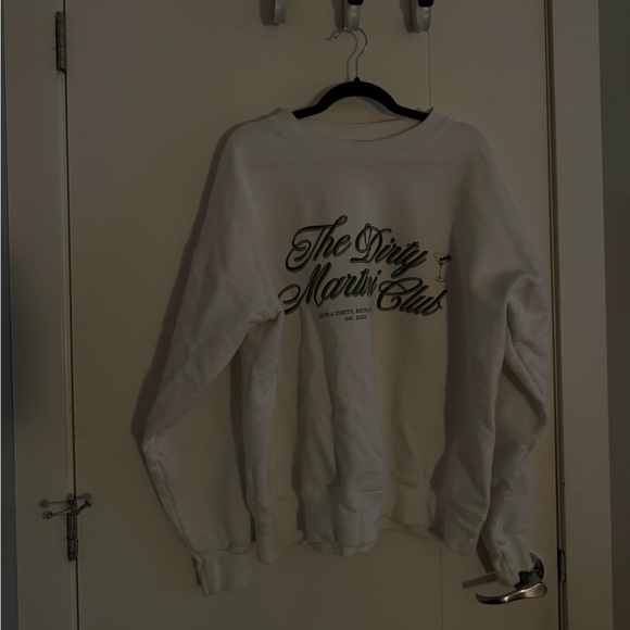 Sweaters - White Graphic Sweatshirt